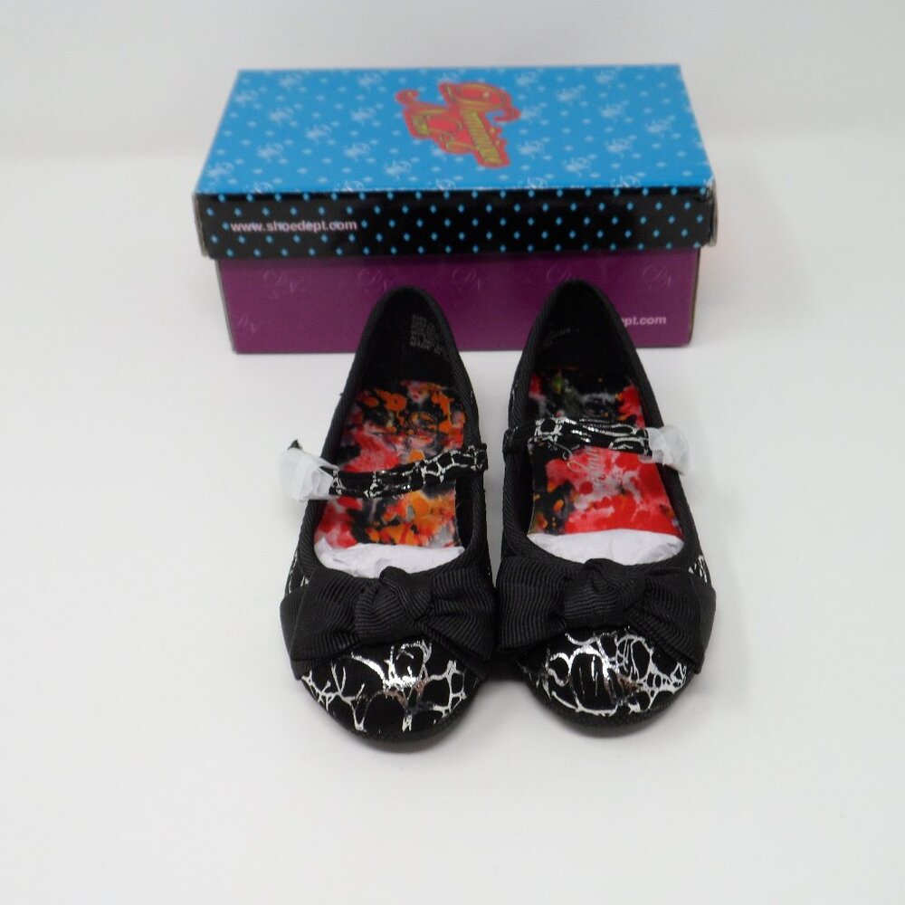 Dominique Nicole Girls Ballerina Style Shoes Black & Silver Size 7M
